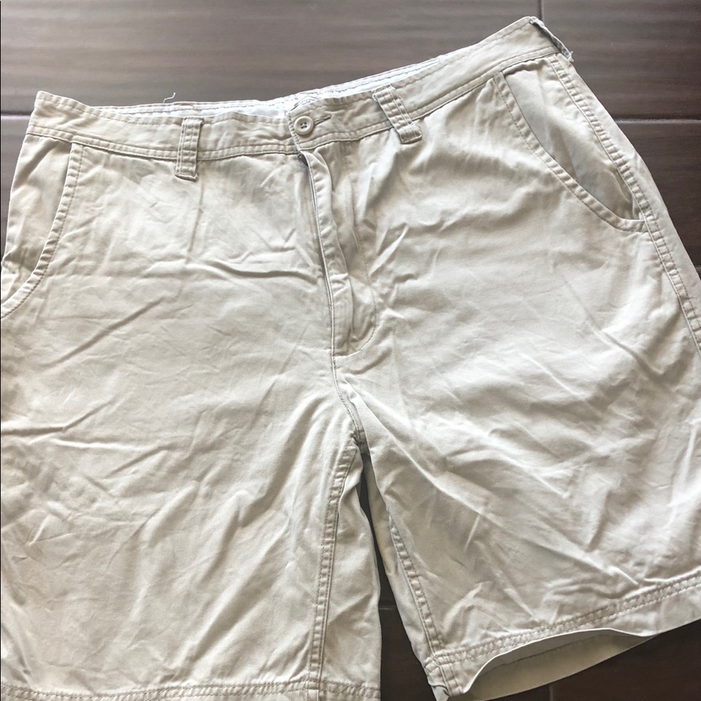 khaki shorts